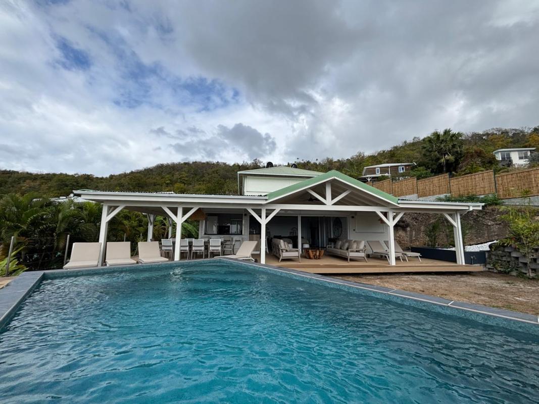 Location-5 suites-diamant-10 personnes- piscine 3 grand angle